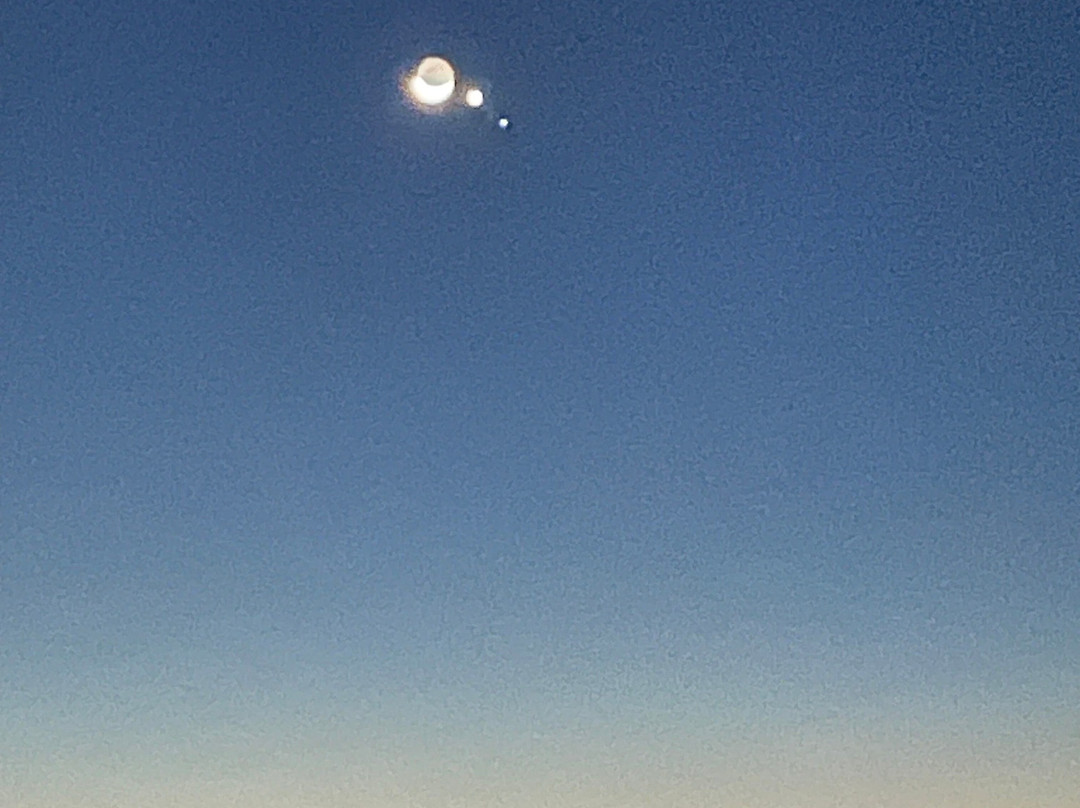 海滨度假酒店主图