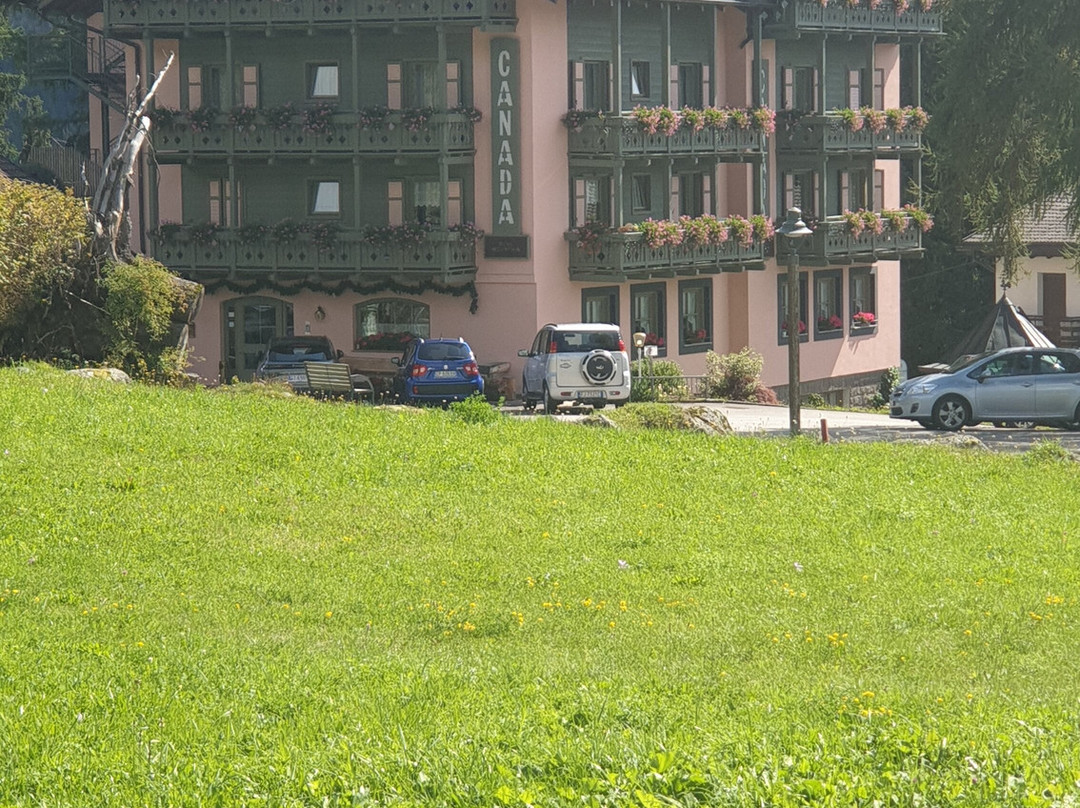 加拿大酒店主图