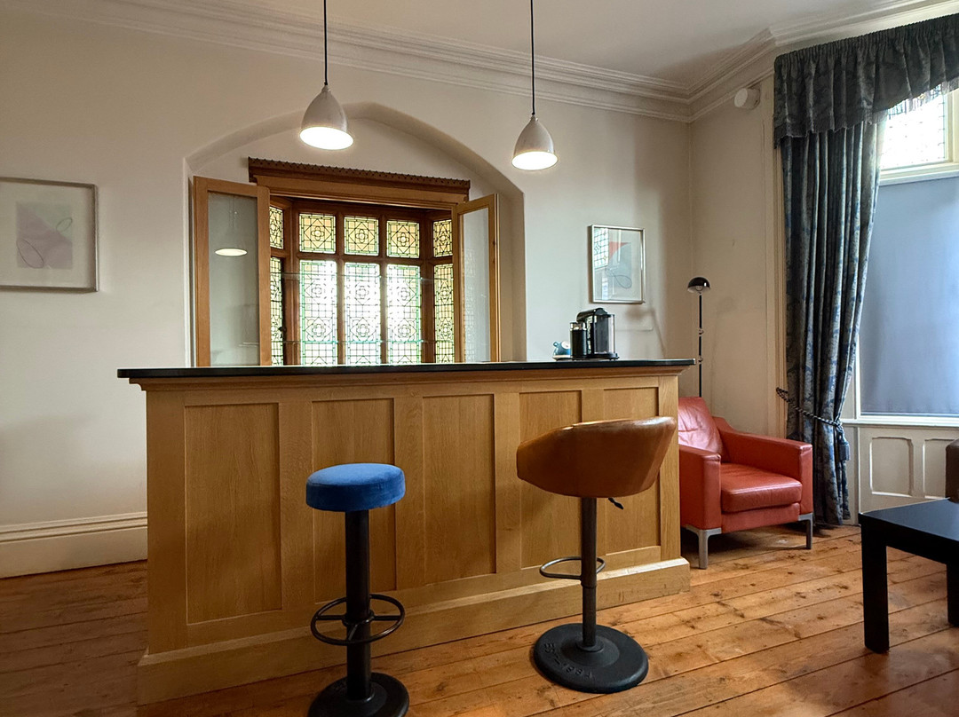 索尔兹伯里别墅酒店主图