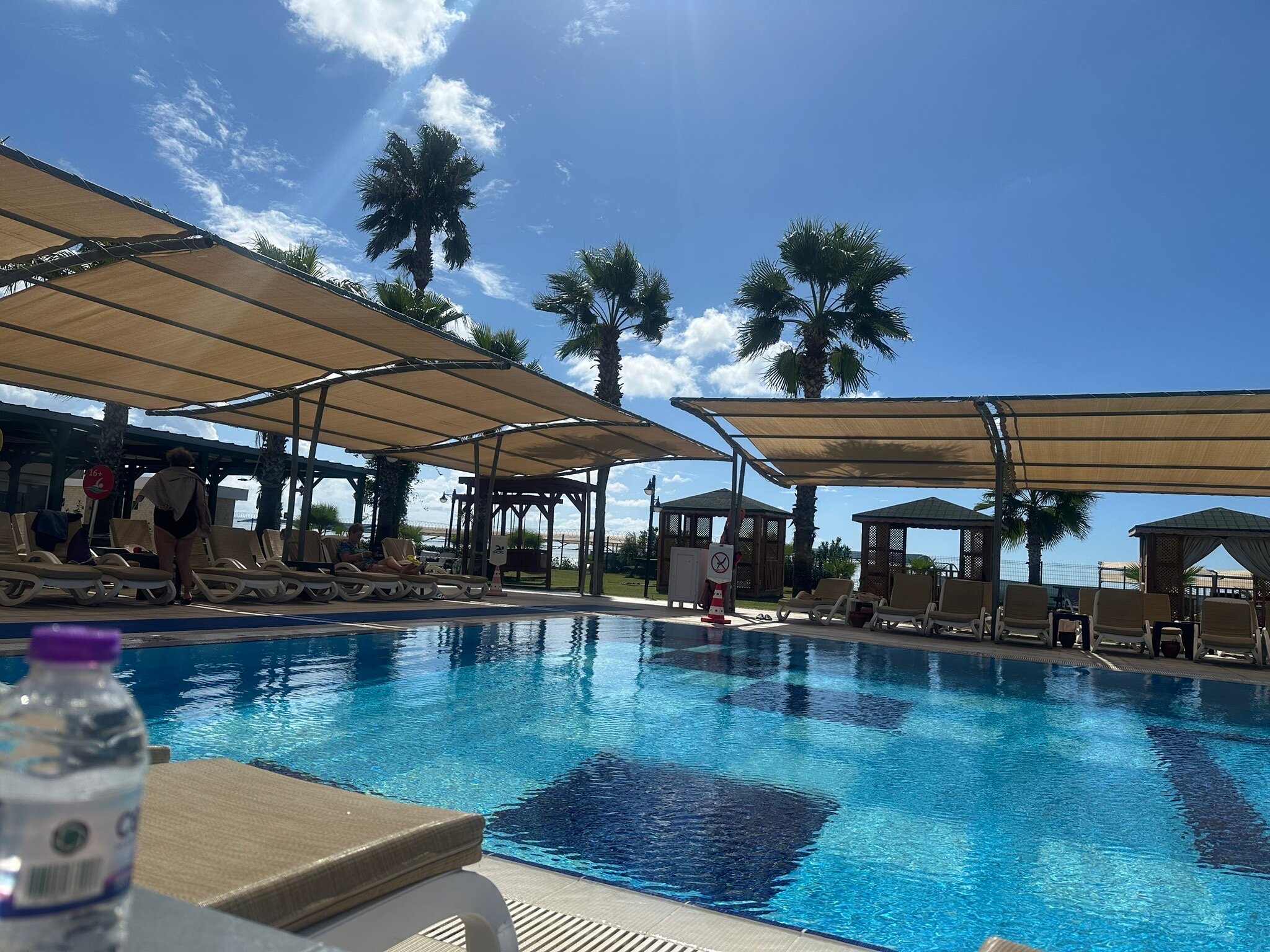 Crystal Boutique-官方