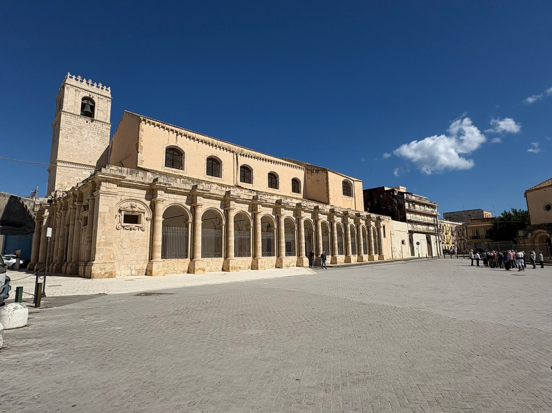 Basilica Santa Lucia al Sepolcro-锡拉库扎必去景点