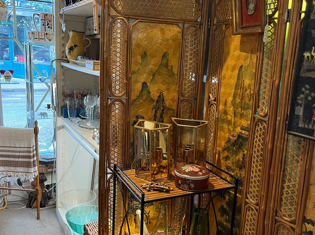 Hampton Court Emporium-East Molesey必去景点