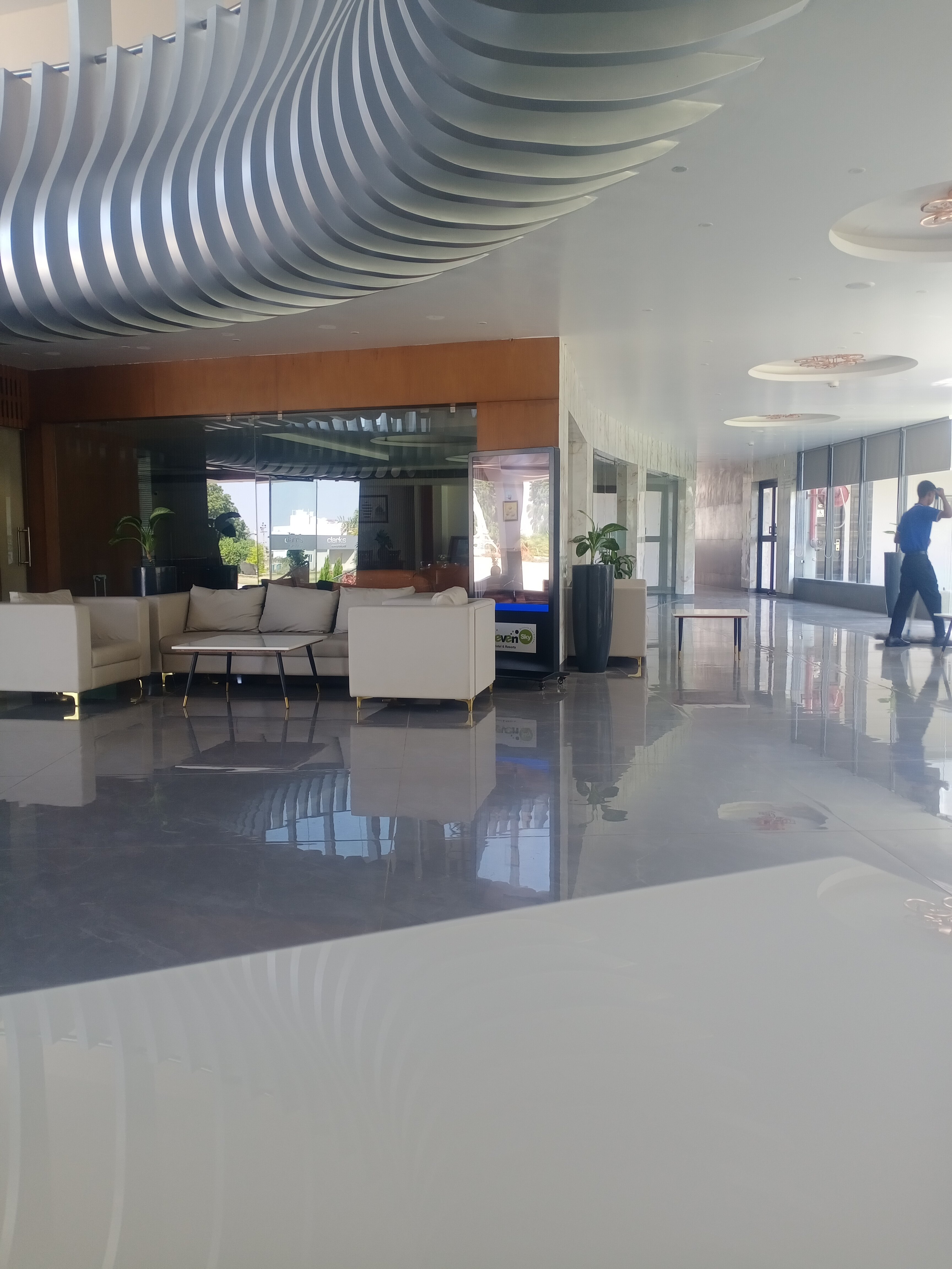 Hotel Seven Sky Clarks Exotica-官方