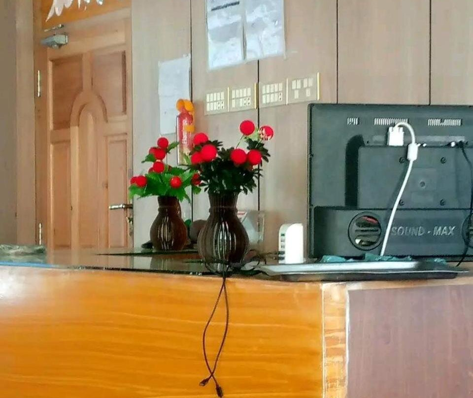 Kmg Gateway Hotel And Resturant Kharmang Madhupur