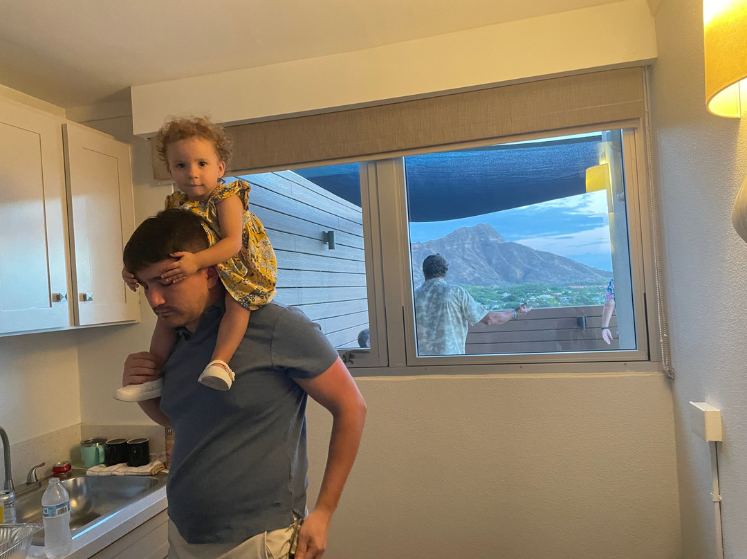 卡皮欧拉尼皇后饭店主图