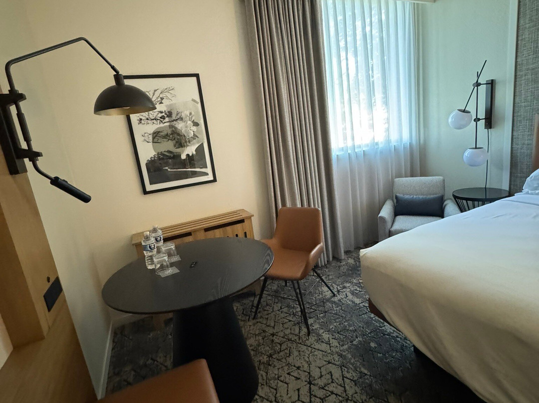 Sheraton Grand Rapids Airport Hotel主图