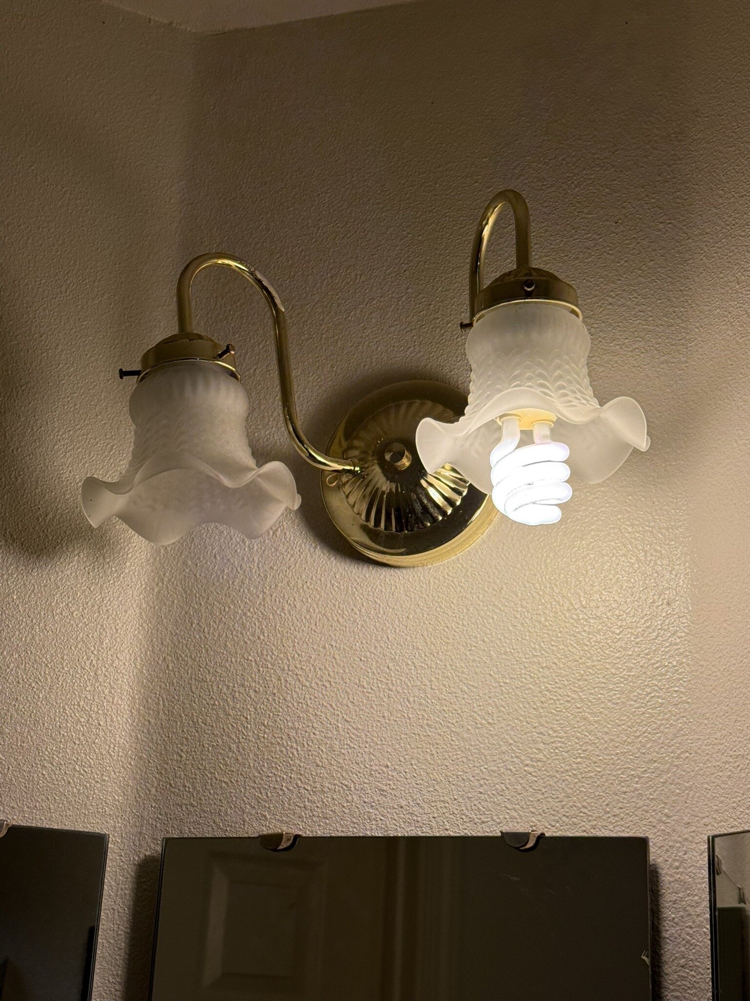 The Cowboy Inn-官方