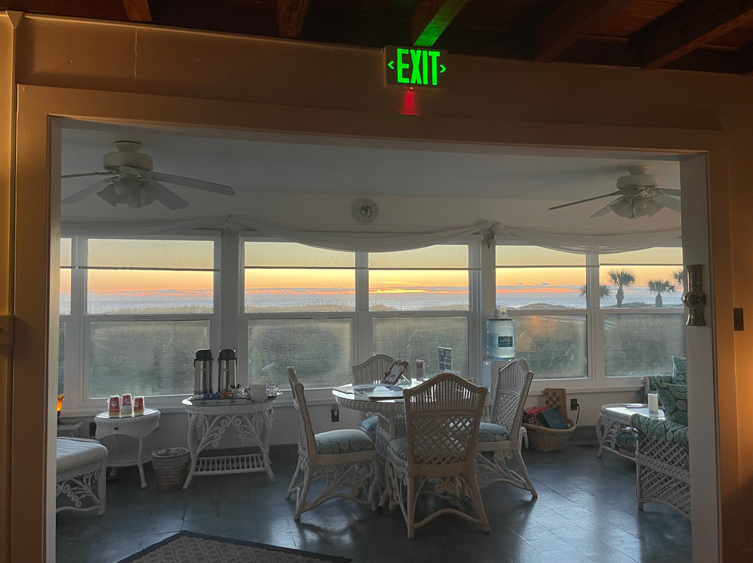 Beachfront Bed & Breakfast主图