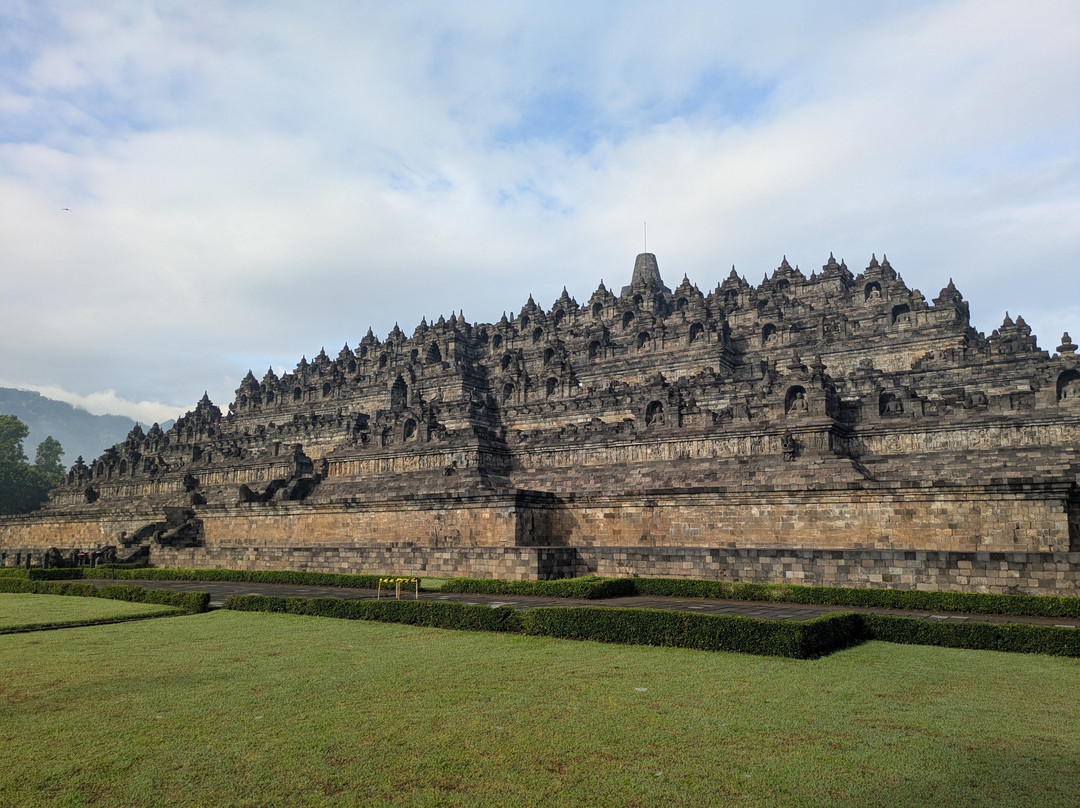 Andi Tours Jogja Bromo Ijen Bali