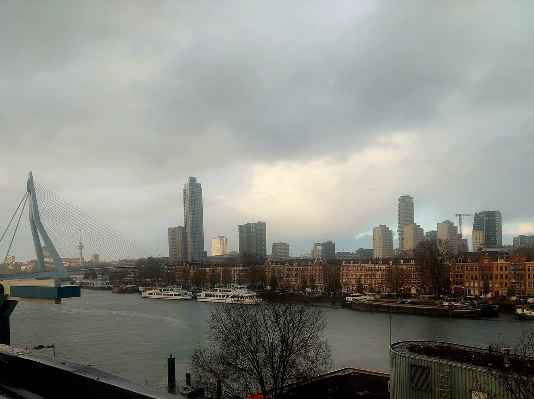 品克弗套房酒店主图