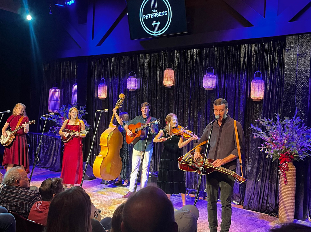 The Petersens-布兰森必去景点