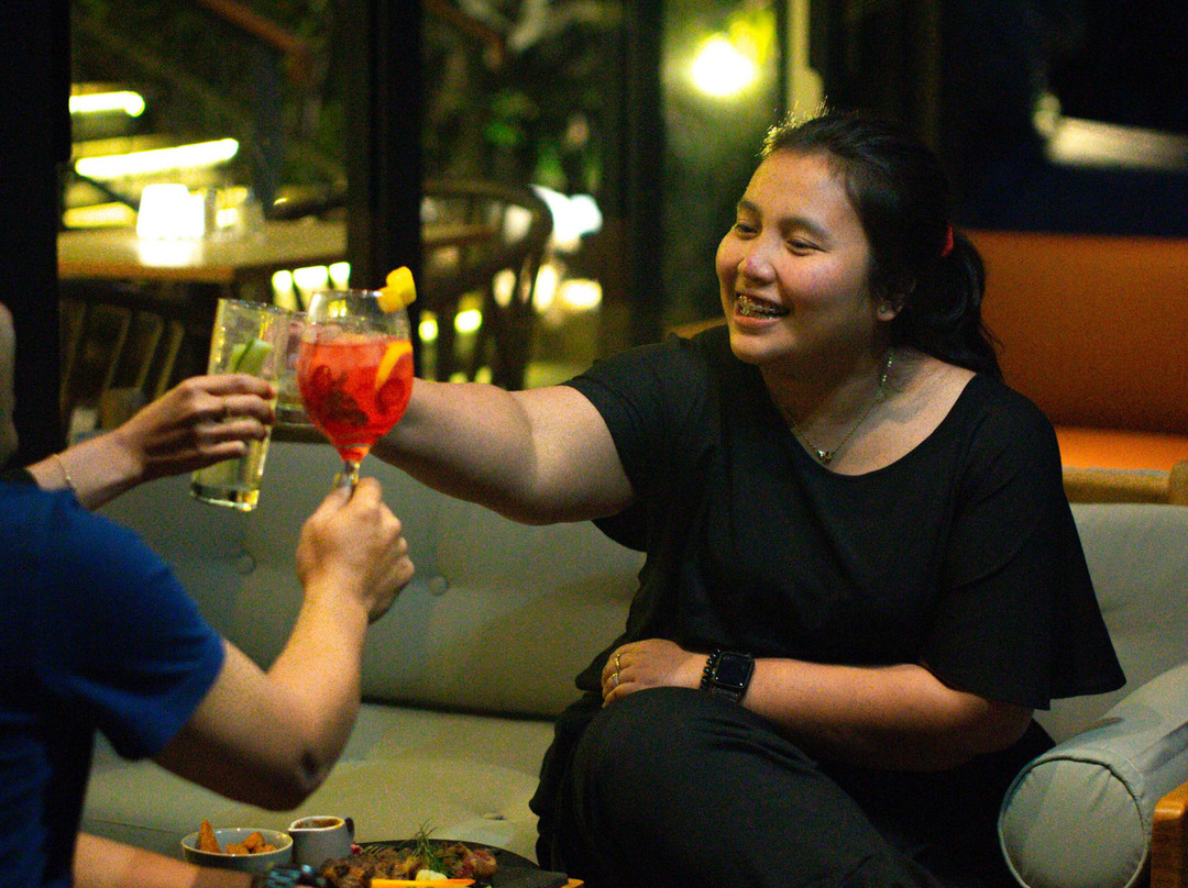 The Rift Lounge and Bar