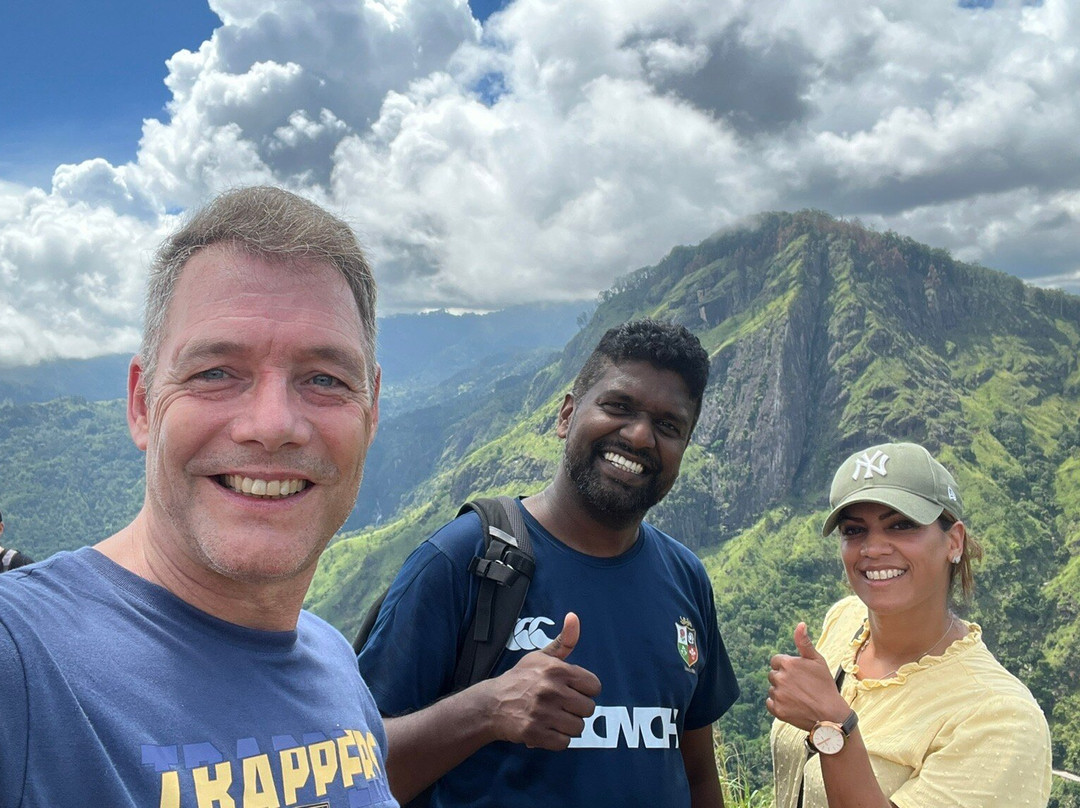 See Sri Lanka Tours-康提必去景点