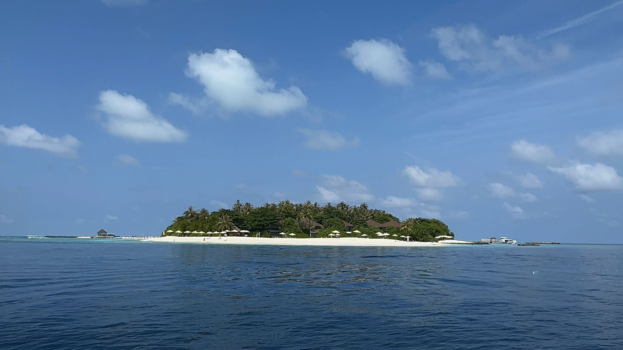 Avani+ Fares Maldives Resort-浴室