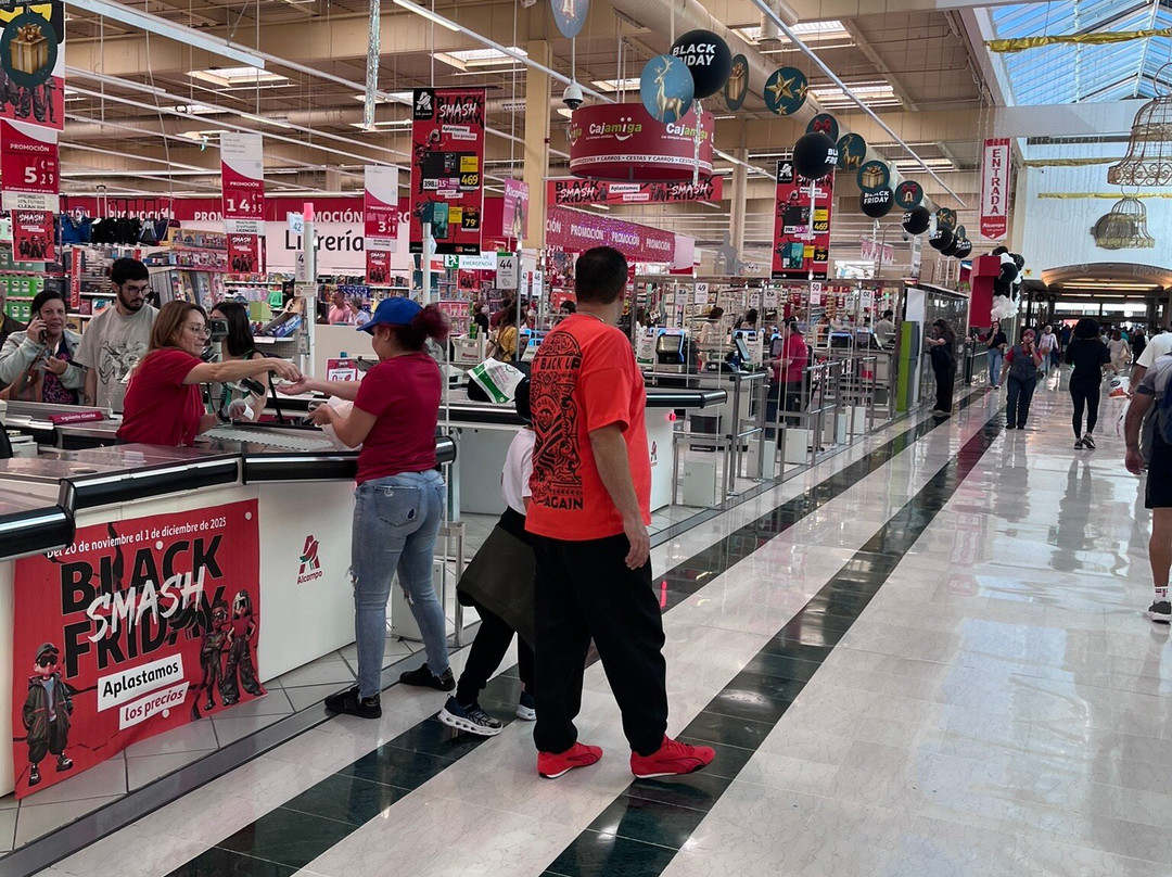 Centro Comercial Martiánez-德拉克鲁兹索尔港必去景点