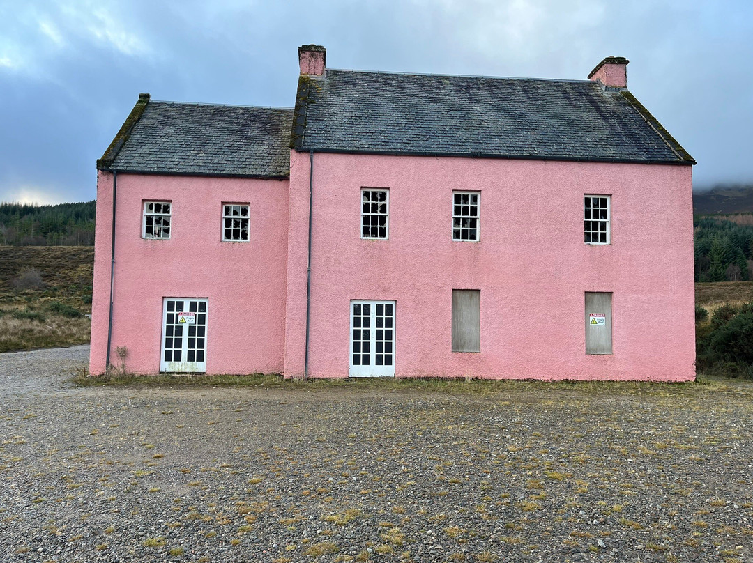 Loch Glass Pink House-Evanton必去景点