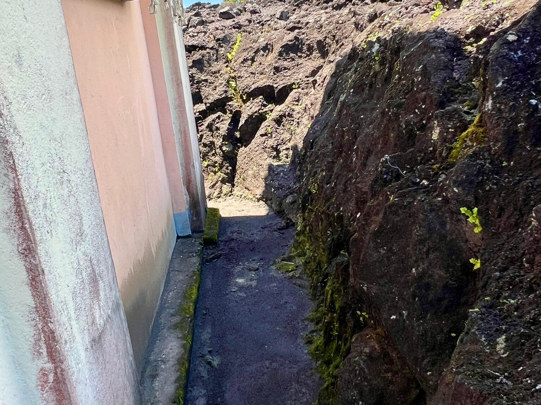 Notre-Dame des Laves-圣罗斯必去景点