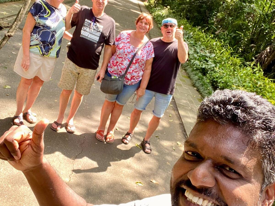 See Sri Lanka Tours-康提必去景点