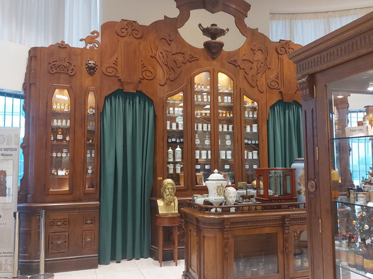 Hellenic Pharmaceutical Museum-卡拉马里亚必去景点