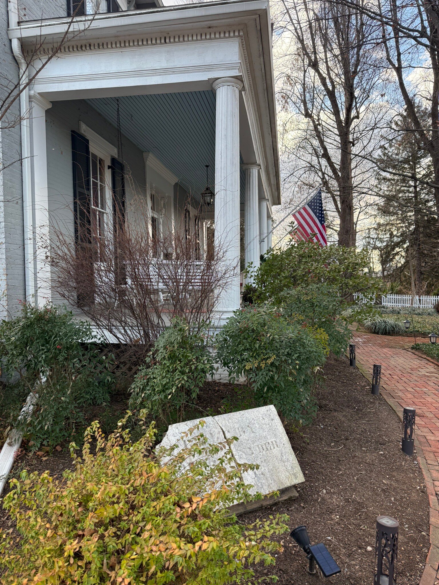 Carriage Inn Bed and Breakfast-官方