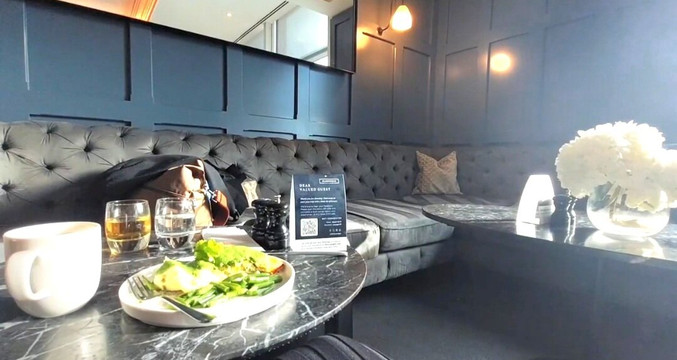 Clubrooms At Gatwick South Terminal-霍利必去景点