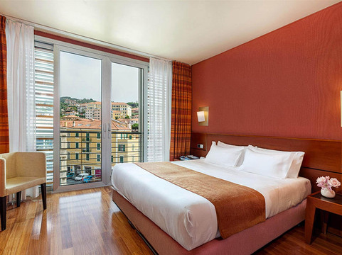 民宿酒店因佩里亚罗西尼剧院主图