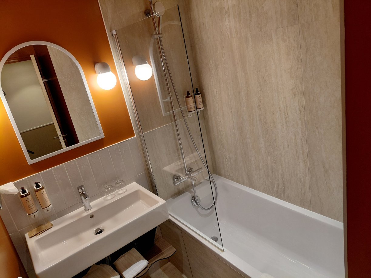 Mercure Arles Centre Arenes-浴室