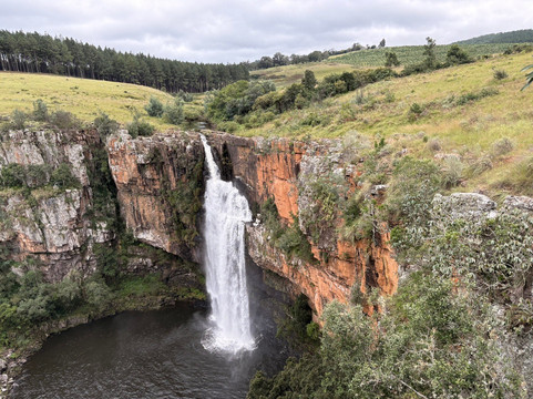 Berlin Falls-普马兰加省必去景点