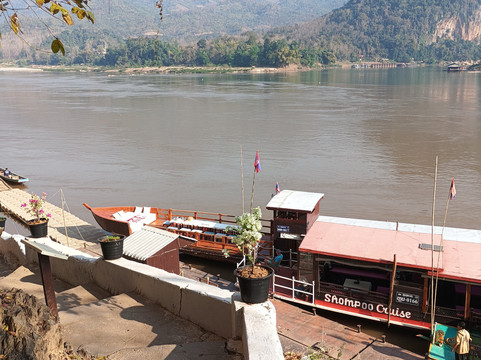 Shompoo Cruise-琅勃拉邦必去景点