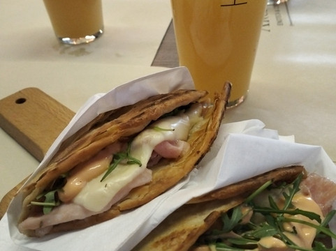 PaLa Sport CaFe-Villa Guardia必去景点