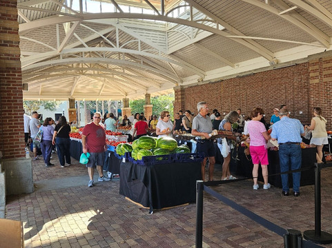 Winter Garden Farmers Market-Winter Garden必去景点