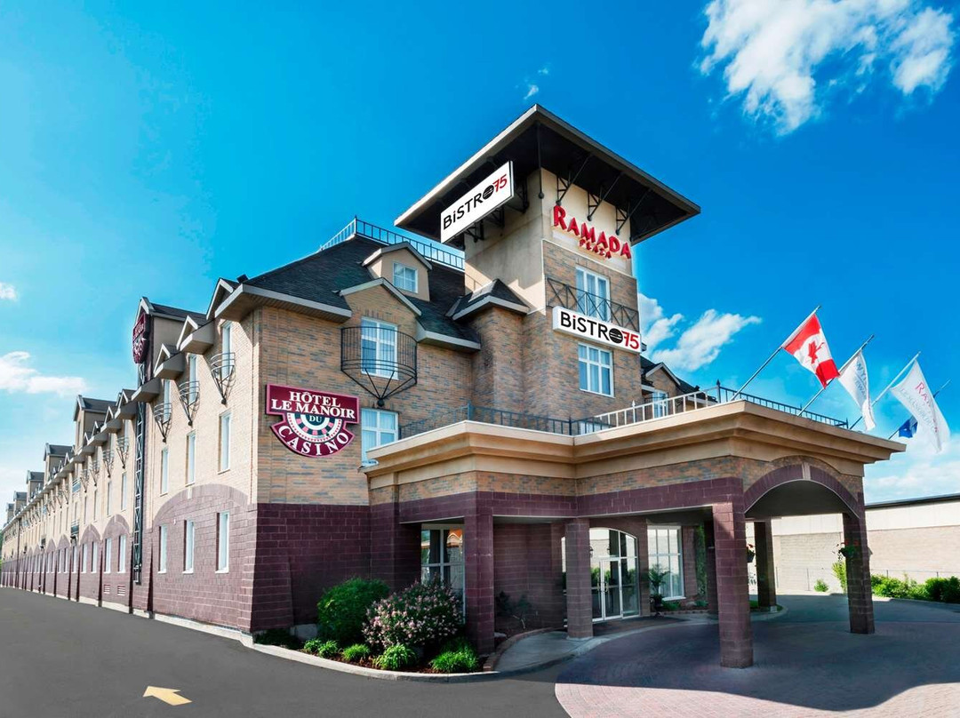 加蒂诺玛努尔华美达广场酒店及