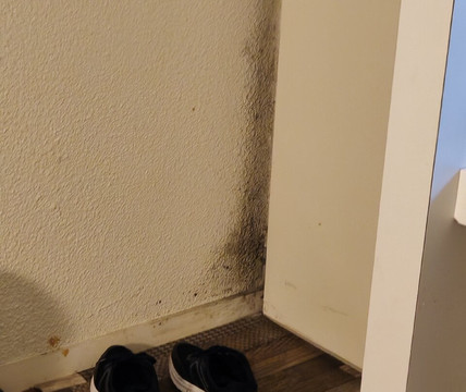 瓦讷康铂酒店主图