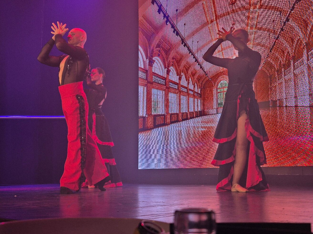 Cabaret L'Etoile Bleue-马赛必去景点