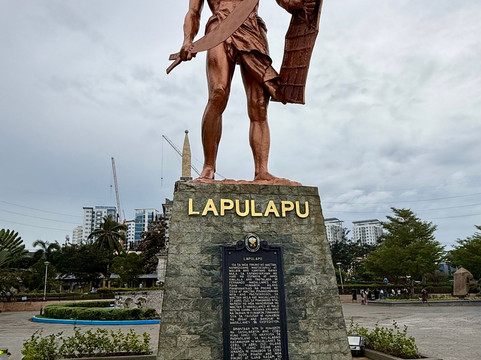 Lapu Lapu Monument-拉普拉普必去景点