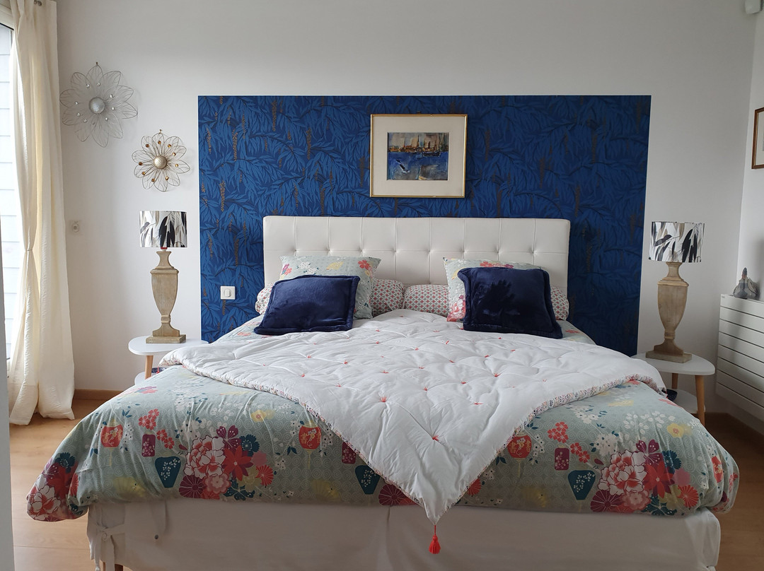 菲尼特雷海之酒店主图