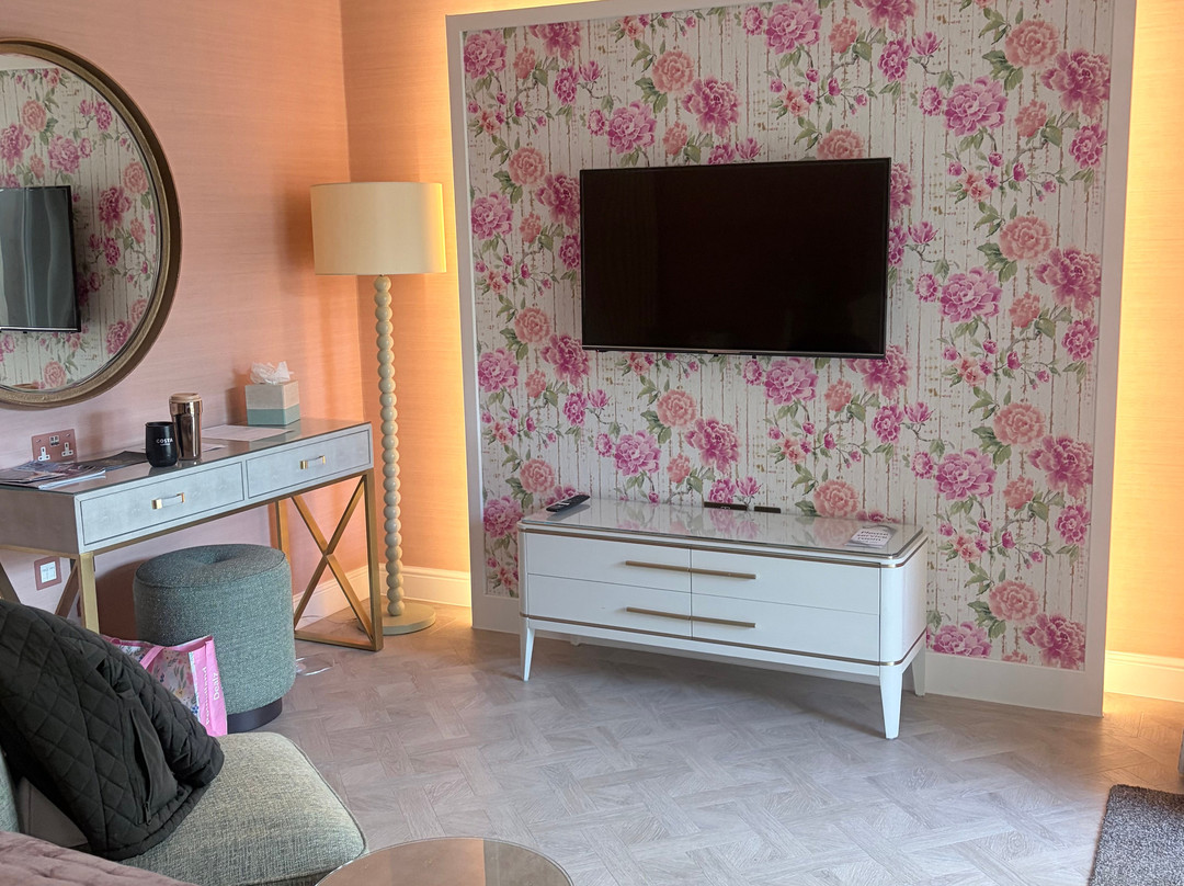 Dewars Restaurant And Rooms主图