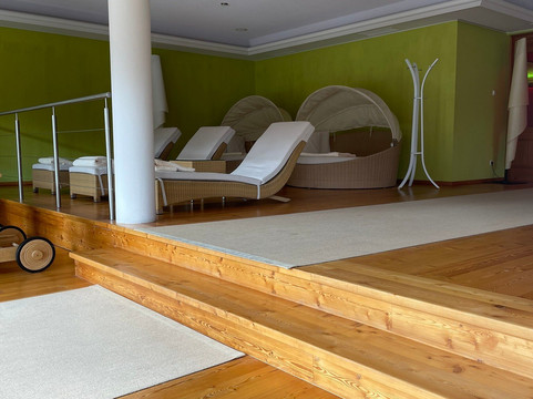 艾格沃特疗养酒店主图