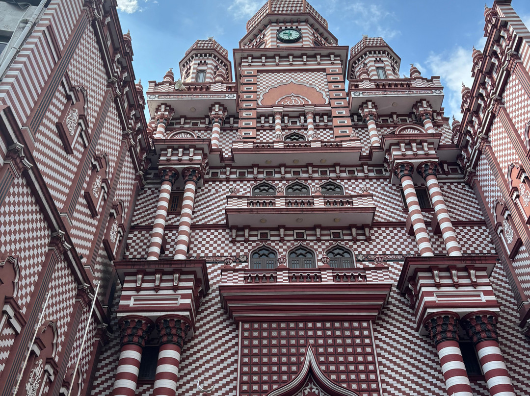 HOLIDAY WORLD TRAVEL SRI LANKA-Ragama必去景点