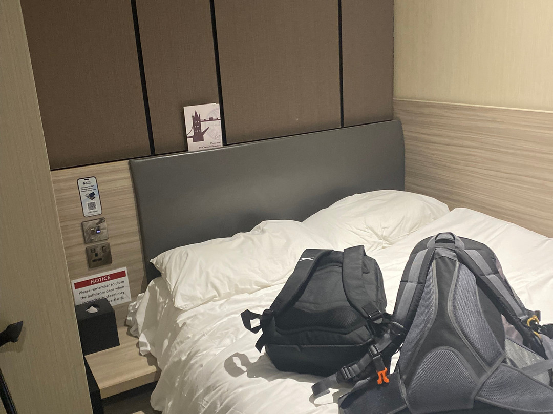 伦敦希思罗阿罗特尔酒店主图