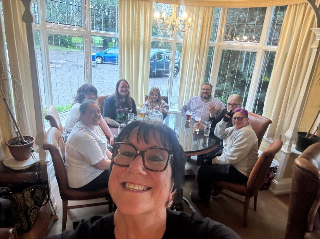 Oaklands Hotel主图