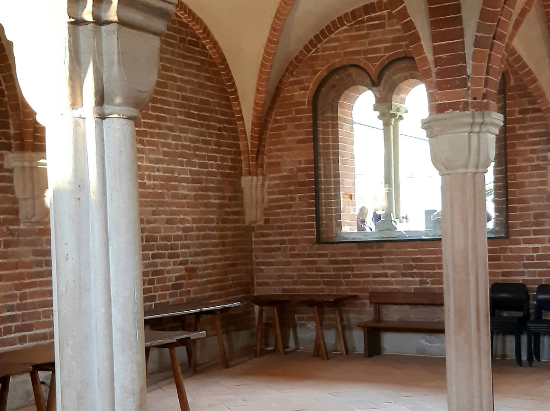 Abbazia Santa Maria di Morimondo-Morimondo必去景点
