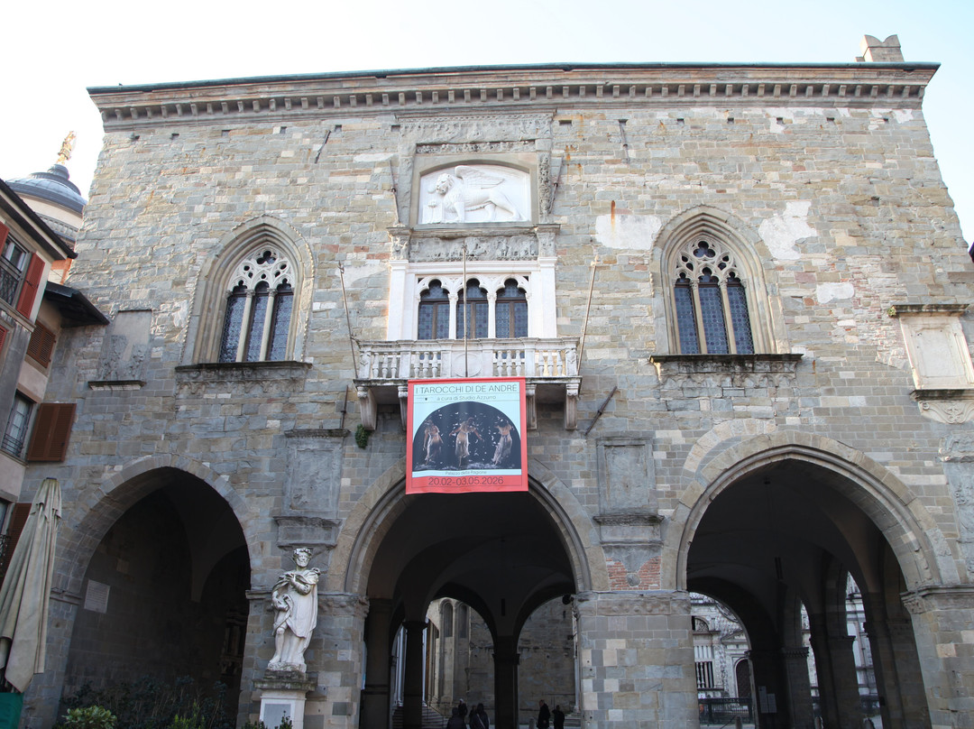Palazzo Della Ragione-贝加莫必去景点