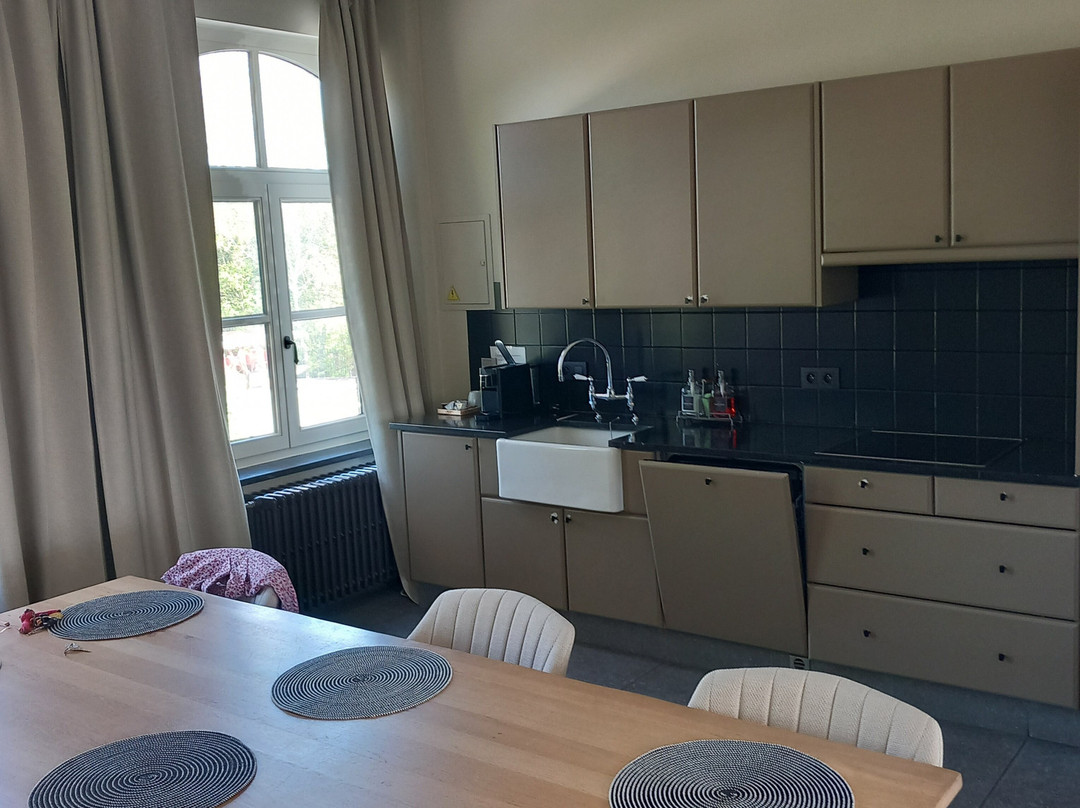 草地阿兹卡拉斯农场主图