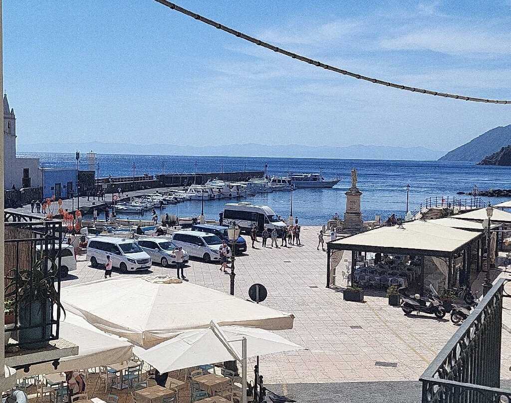 Marina Palace Apartments & Terrace