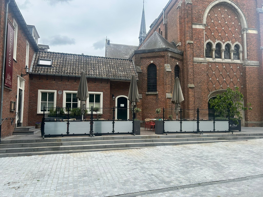 Klundert餐馆和美食-De Stad Brasserie en Evenementen