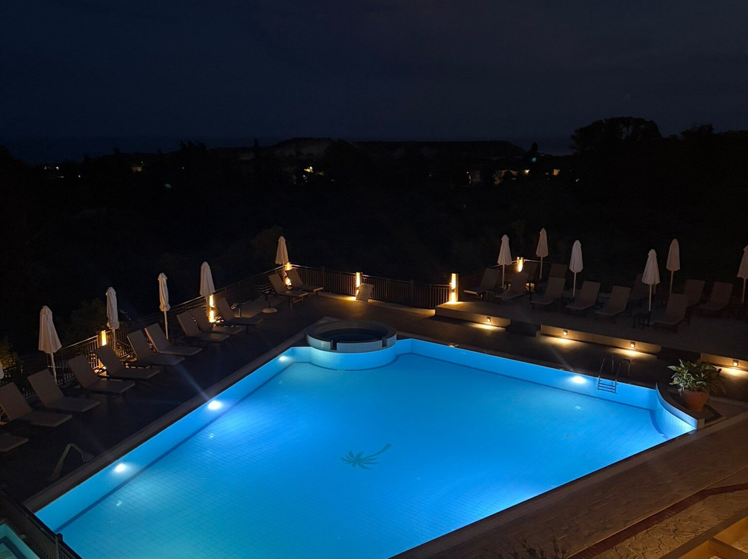 Gerakas Belvedere Luxury Suites and Spa主图