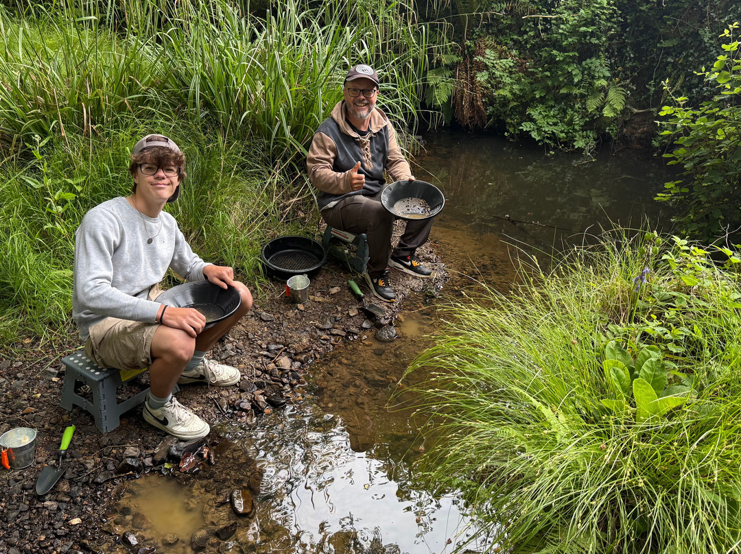 Holsworthy Gold Panning-Holsworthy必去景点
