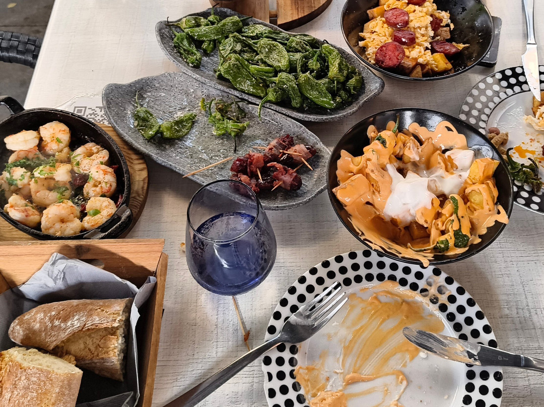 Almi - Tapas Bar Restaurant