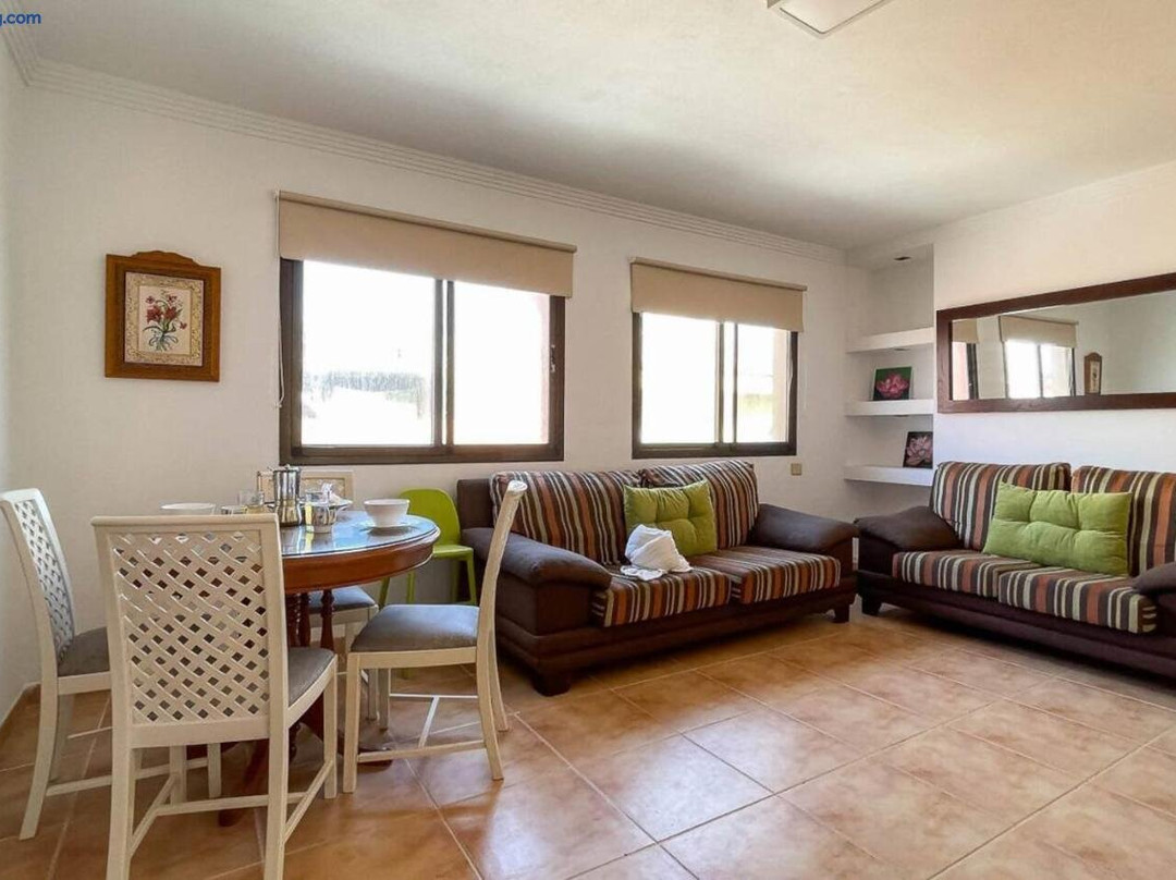 Lamar Suites